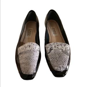 Enzo Angiolini black snakeskin loafers Size 8